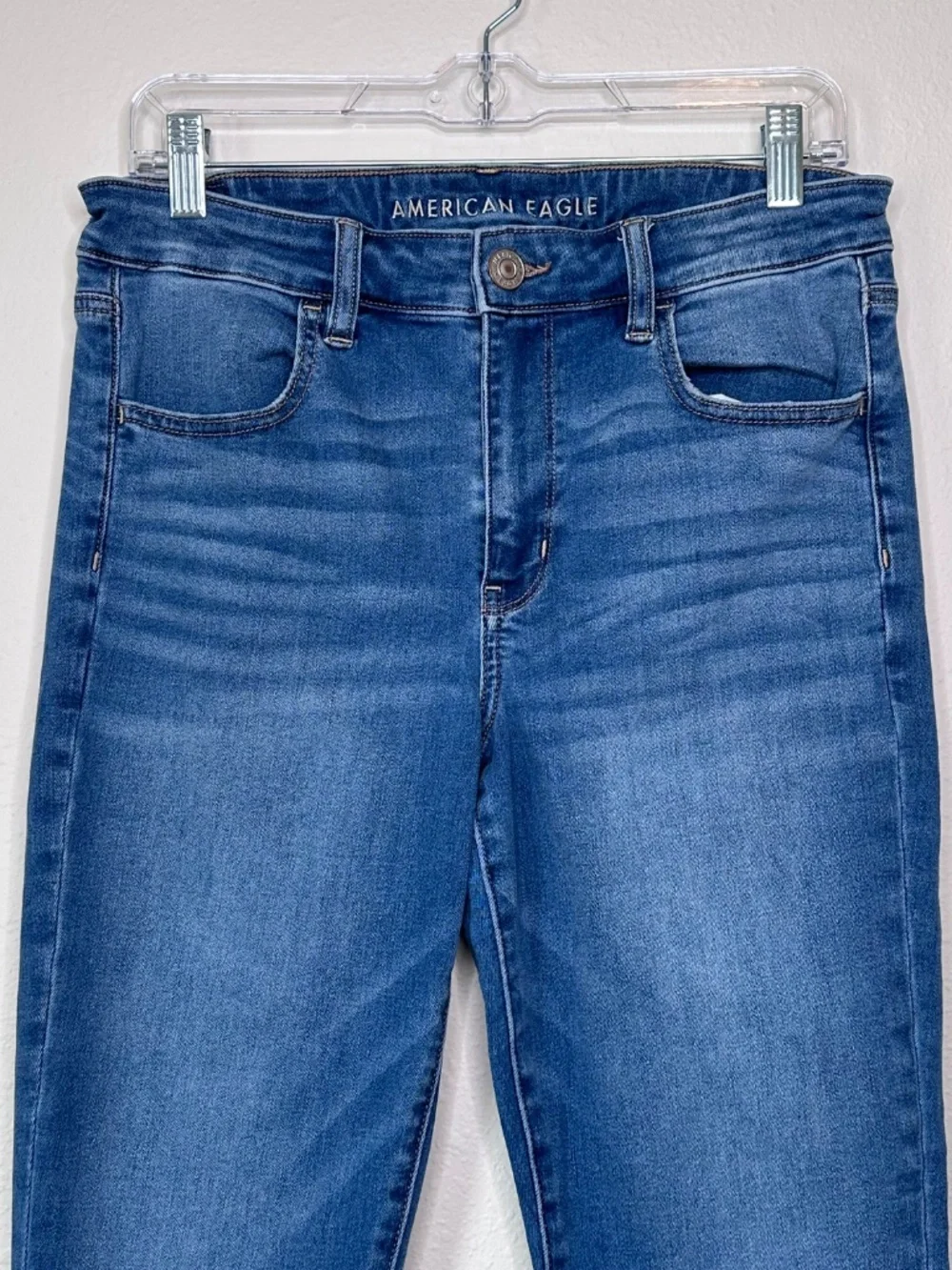American Eagle High-Waisted Jegging Jean, Medium Wash, Size 12 Regular